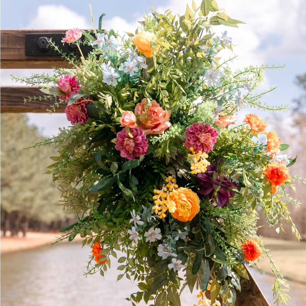 Arch Floral Accents - Picture 2 of 2